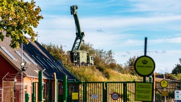 Mobiles Militärradar auf der Insel Amager