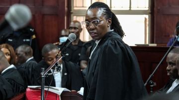 die kenianische Anwältin Martha Karua im Gerichtssaal