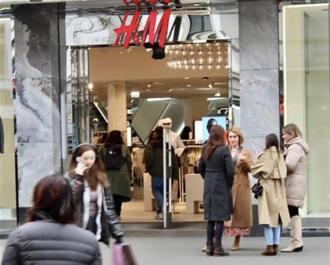 Eingangbereich des H&M an der Bahnhofstrasse in Zürich