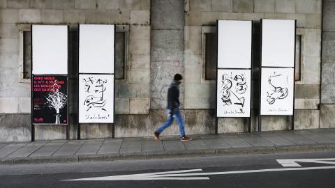 Plakatflächen in Genf, welche nur zur Hälfte belegt sind