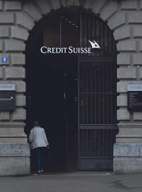 Eingang beim CS-Hauptsitz in Zürich