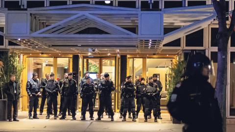 Polizeikordon vor dem Wiener Marriott-Hotel