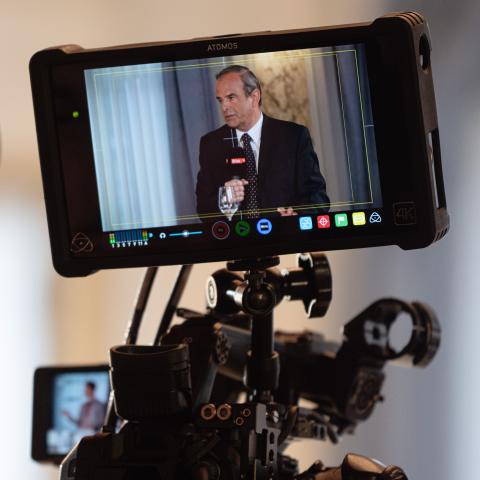 Gerhard Pfister auf dem Monitor einer Videokamera