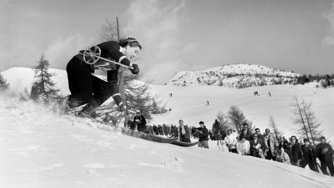 Rosmarie Bleuer bei einem Rennen an den Olympischen Winterspielen 1948 in St. Moritz