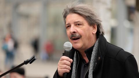 Paul Rechsteiner an der Kundgebung auf dem St. Galler Kornhausplatz