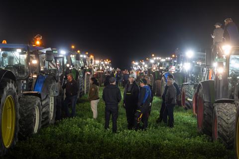 protestierende Landwirt:innen mit Traktoren in Ersigen BE am 24. März