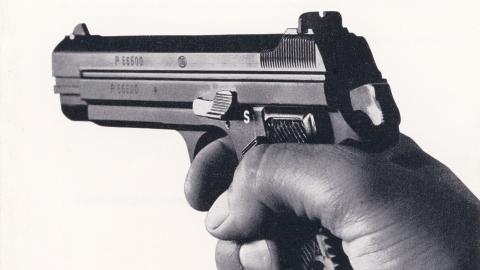 Abbildung einer SIG P210 Pistole