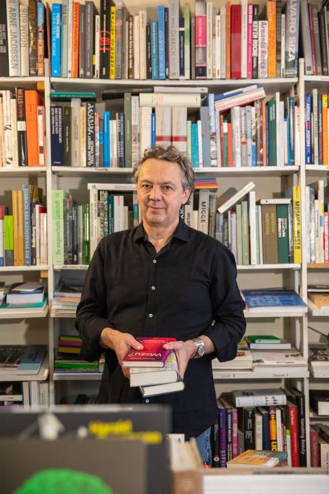 Michael Pfister von der Buchhandlung Calligramme in Zürich
