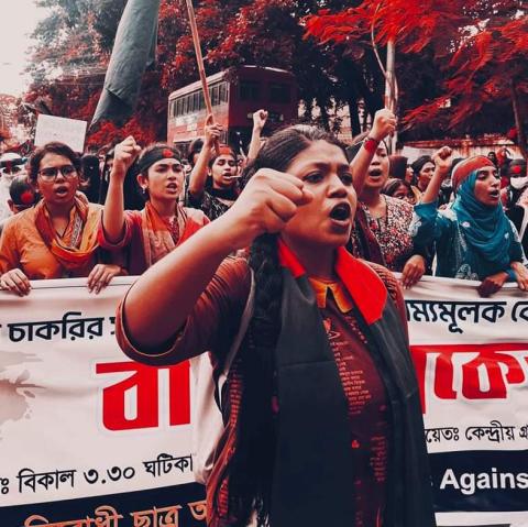 Nusrat Tabassum an einer Demonstration