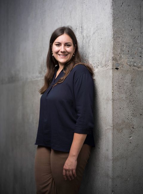 Portraitfoto von Samira Marti