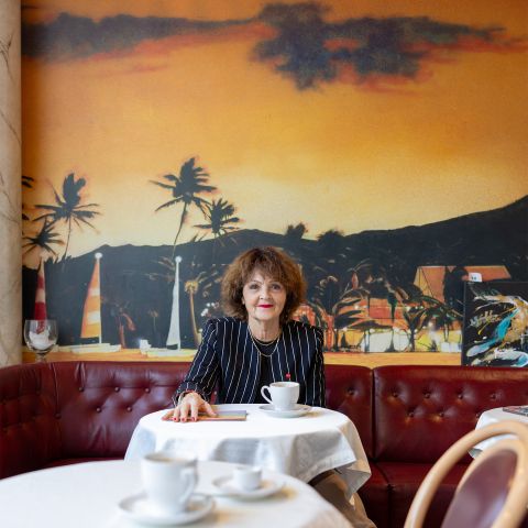 Annina Hess-Cabalzar im Café Neumärt in Zürich
