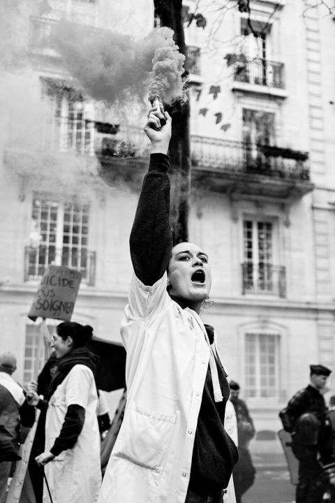 Angehende Ärztin auf den Barrikaden in Paris