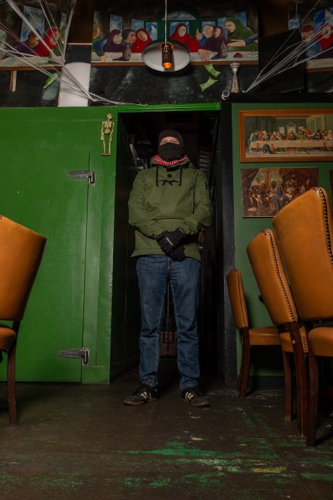 Switch ist Teil einer der linken Skinheadgangs