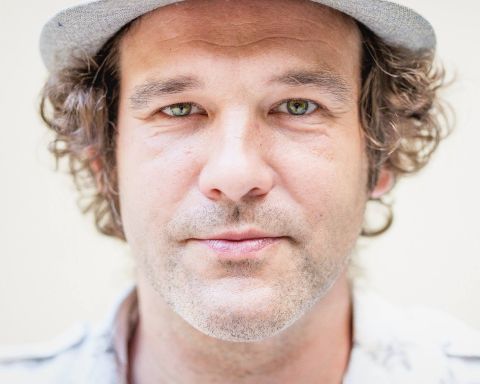 Portraitfoto von Paul Poet