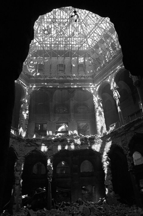 die Bosnische Nationalbibliothek nach dem Brand vom 26. August 1992