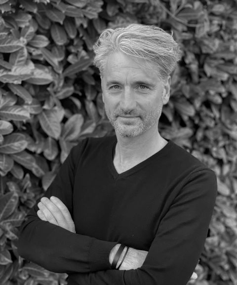 Portraitfoto von Henk van Houtum