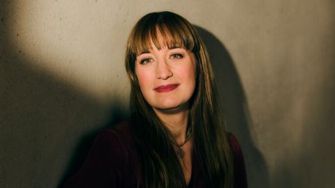 Portraitfoto von Heidi Reichinnek