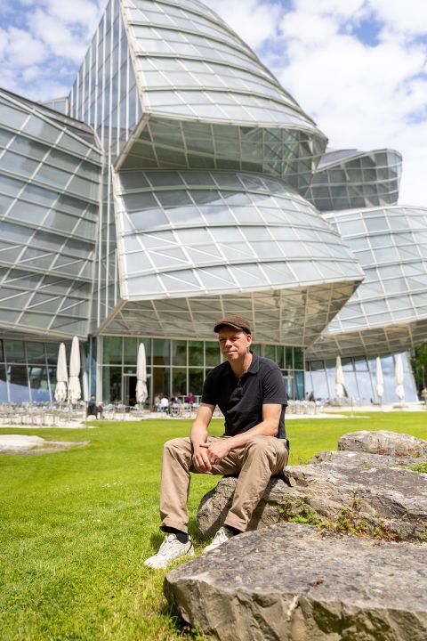BastA!-Politiker Oliver Bolliger auf dem Novartis-«Campus» in Basel