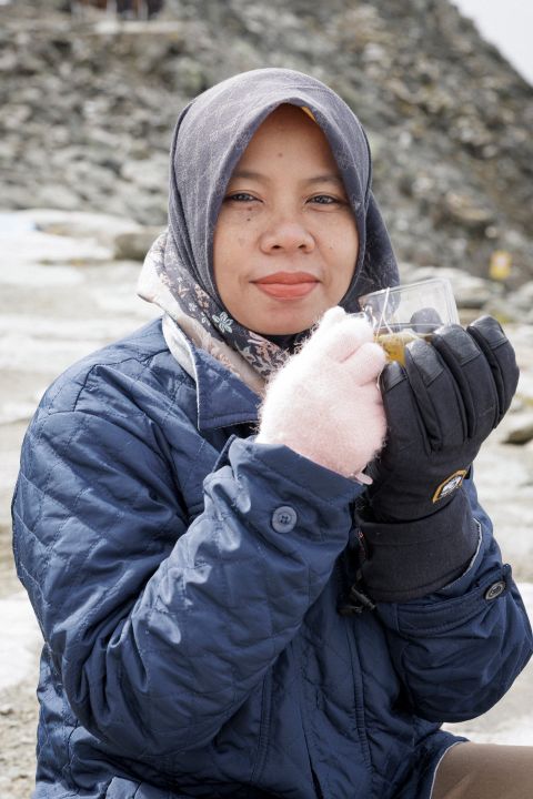 Portraitfoto von Ibu Asmania