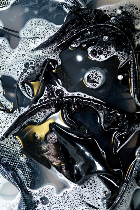 Wäsche im Wasser zur Reinigung