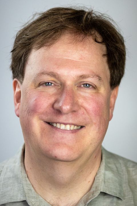 Portraitfoto von Corey Robin