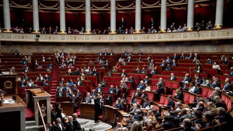 Premierminister Sébastien Lecornu stellt sich den Fragen des Parlaments.