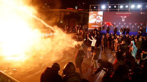 Demonstration in Tirana am 10. Februar