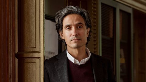 Portraitfoto von Jonas Hassen Khemiri