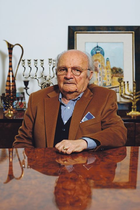 Portraitfoto von Jakob Finci