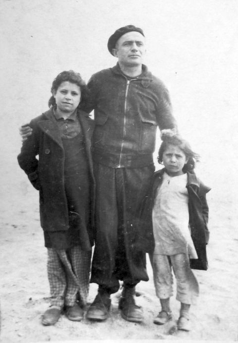 Adriano Masoni mit seinen zwei Kindern