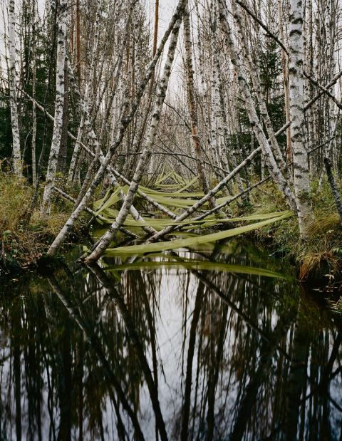 Riitta Päiväläinen, Passageway, 2014, aus der Serie River Notes, Archival pigment print, 155 × 120 cm