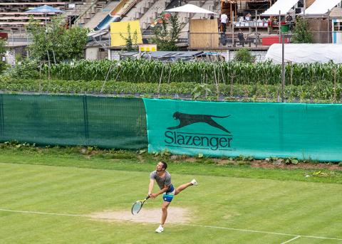 Tennisspieler auf dem Terrain Gurzelen in Biel