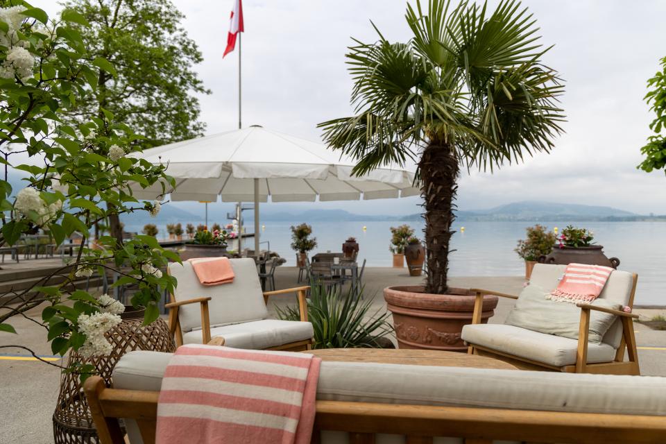 Lounge im Strandbad Zug