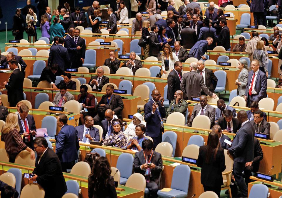 Mitglieder der Uno-Generalversammlung finden sich im Sitzungssaal ein