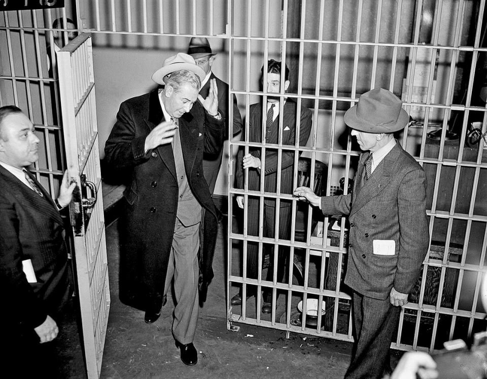 Chicago, 5. März 1940. 50 000 Dollar Kaution für den Glücksspielbaron