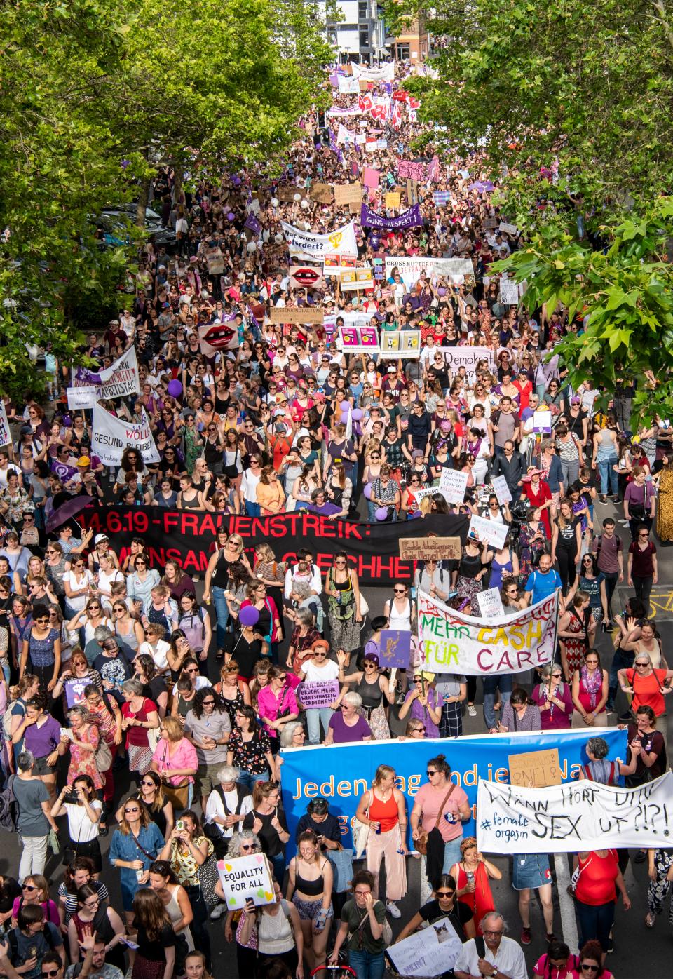 Demonstrationsumzug am Frauenstreik 2019 in Zürich
