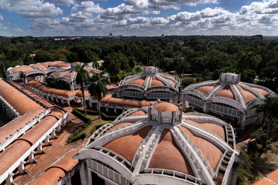 die Escuela Nacional de Arte in Havanna aus der Vogelperspektive