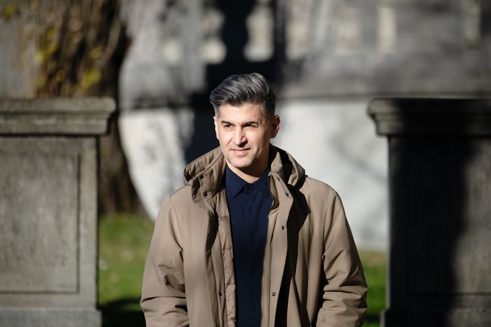 Portaitfoto von Kijan Espahangizi