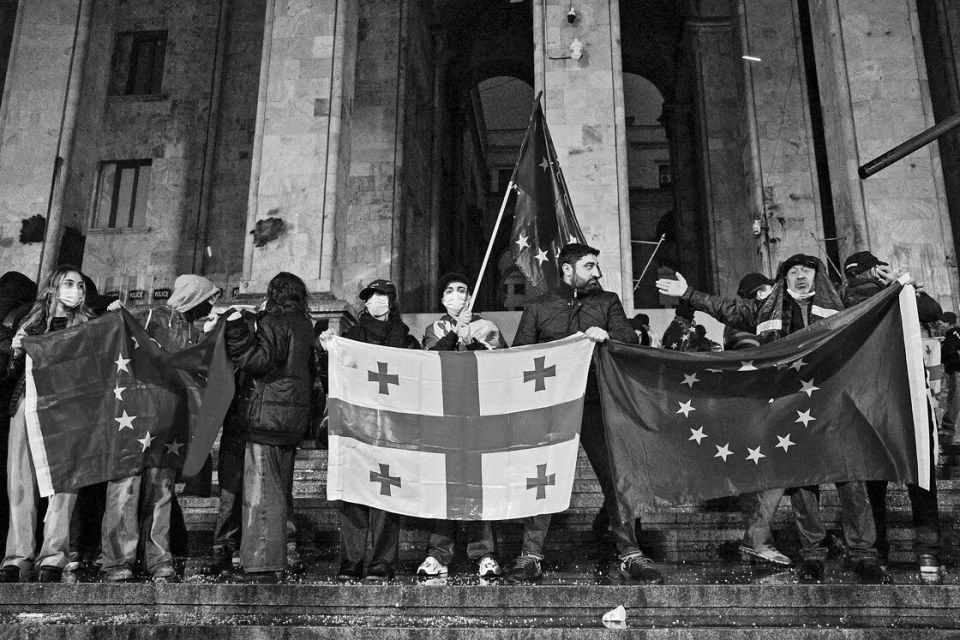Proeuropäischer Protest vor dem Parlament in Tbilissi, 30. November 2024
