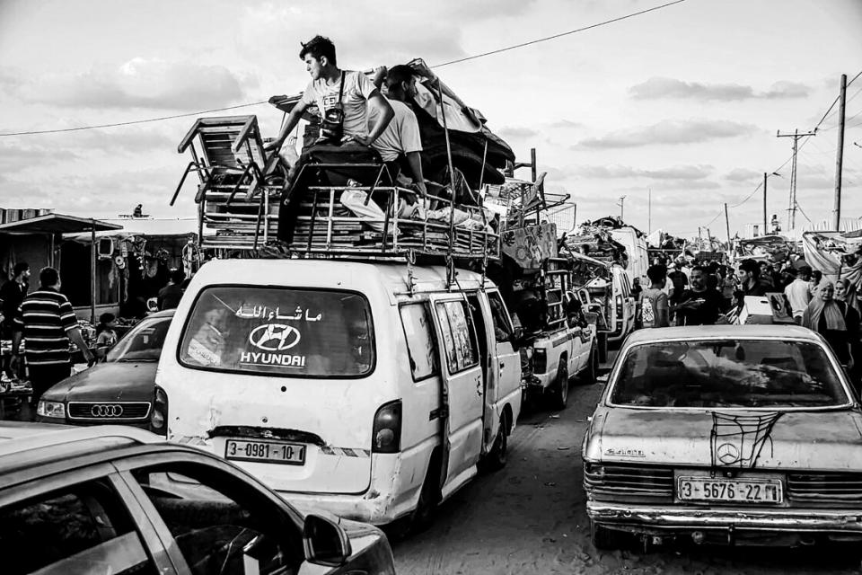 Menschen in Autos auf der Flucht, Rafah, 29. Mai 2024