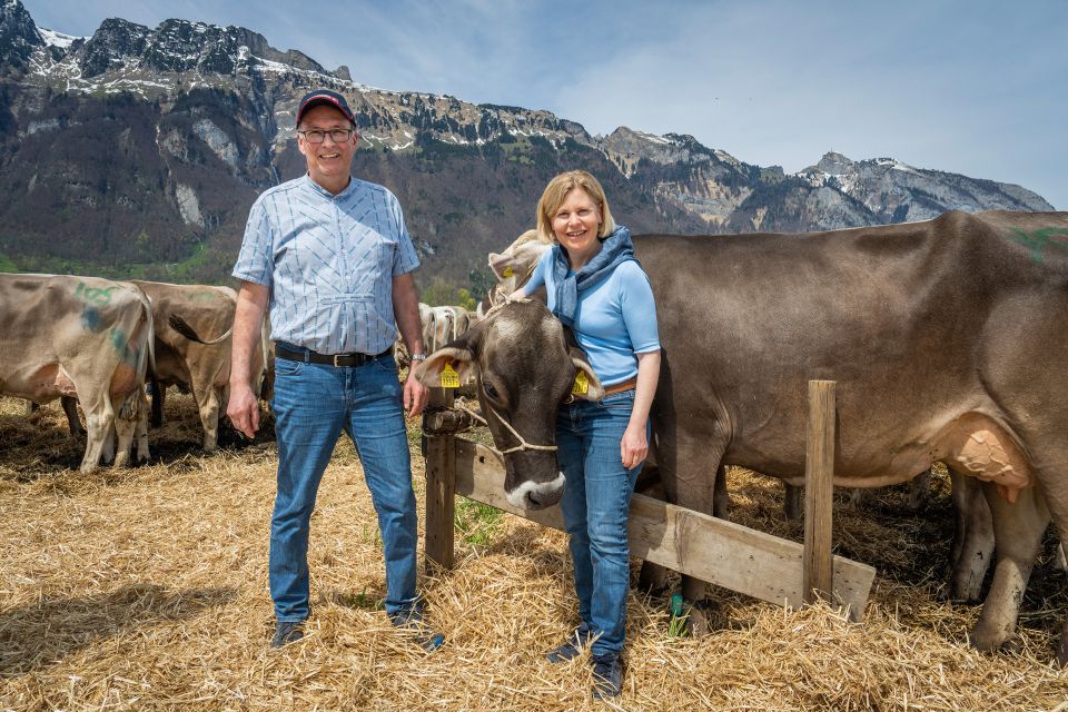 Markus Ritter und Esther Friedli bei der Viehschau in Salez Sennwald