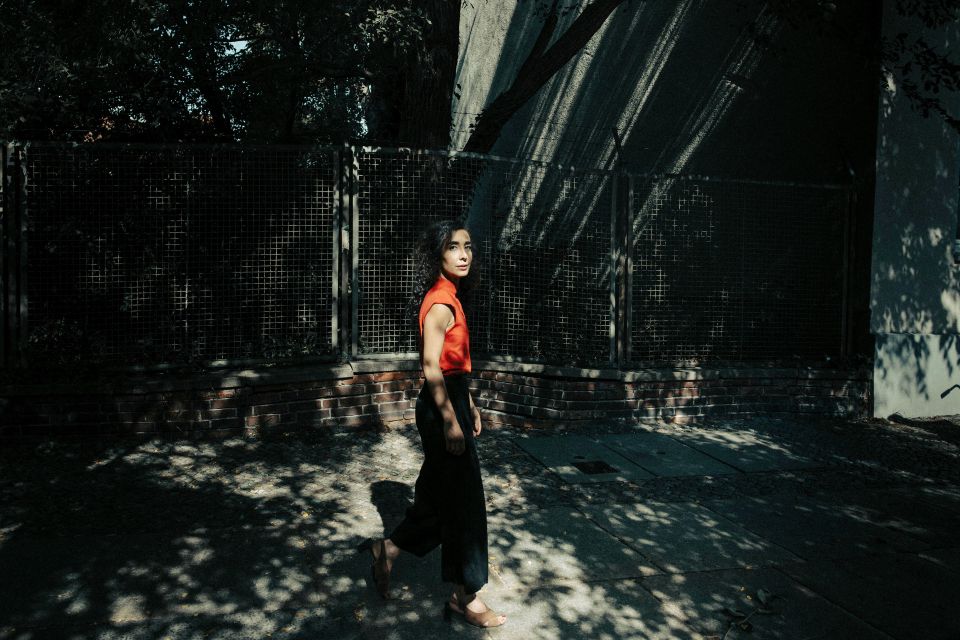Portraitfoto von Asha Hedayati