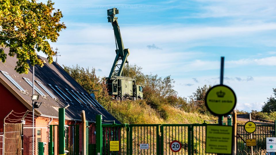 Mobiles Militärradar auf der Insel Amager