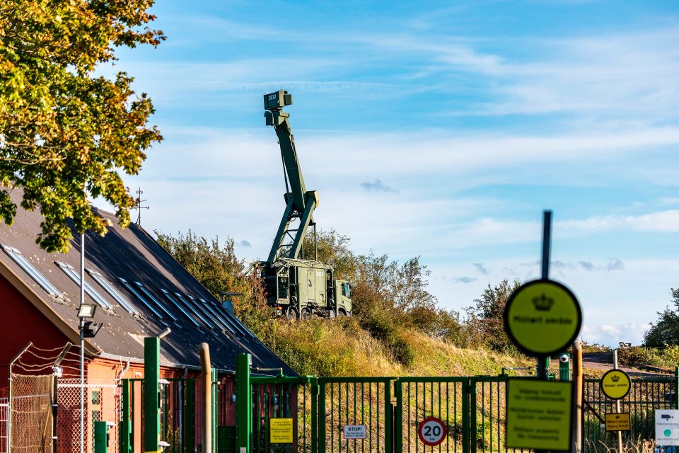 Mobiles Militärradar auf der Insel Amager