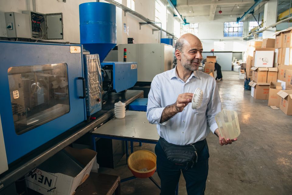 Chaled Jasseri in seiner Fabrik