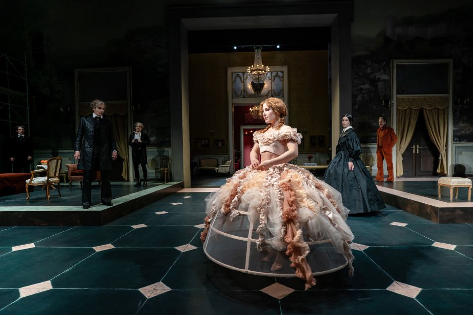 Bühnenfoto des Theaterstück «Gattopardo»