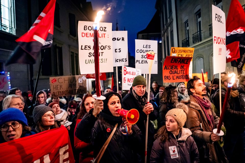 Demonstration vor dem Parlament in Lausanne am Mittwoch, 3. Dezember