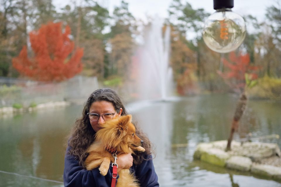 Stefanie Schwab, Besitzerin des «Florida», mit ihrem Hund