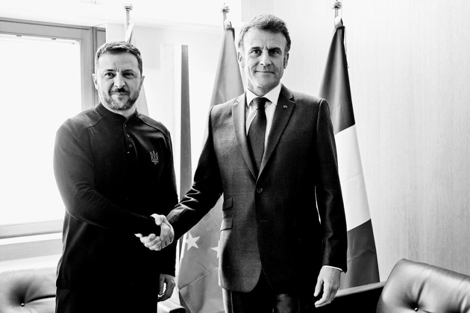 Emmanuel Macron und Volodymyr Zelenskyj am 6. März 2025 in Brüssel