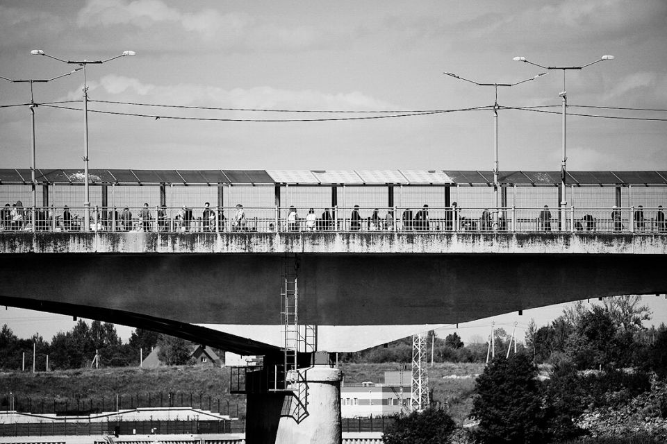 die Brücke der Freundschaft bei Narw